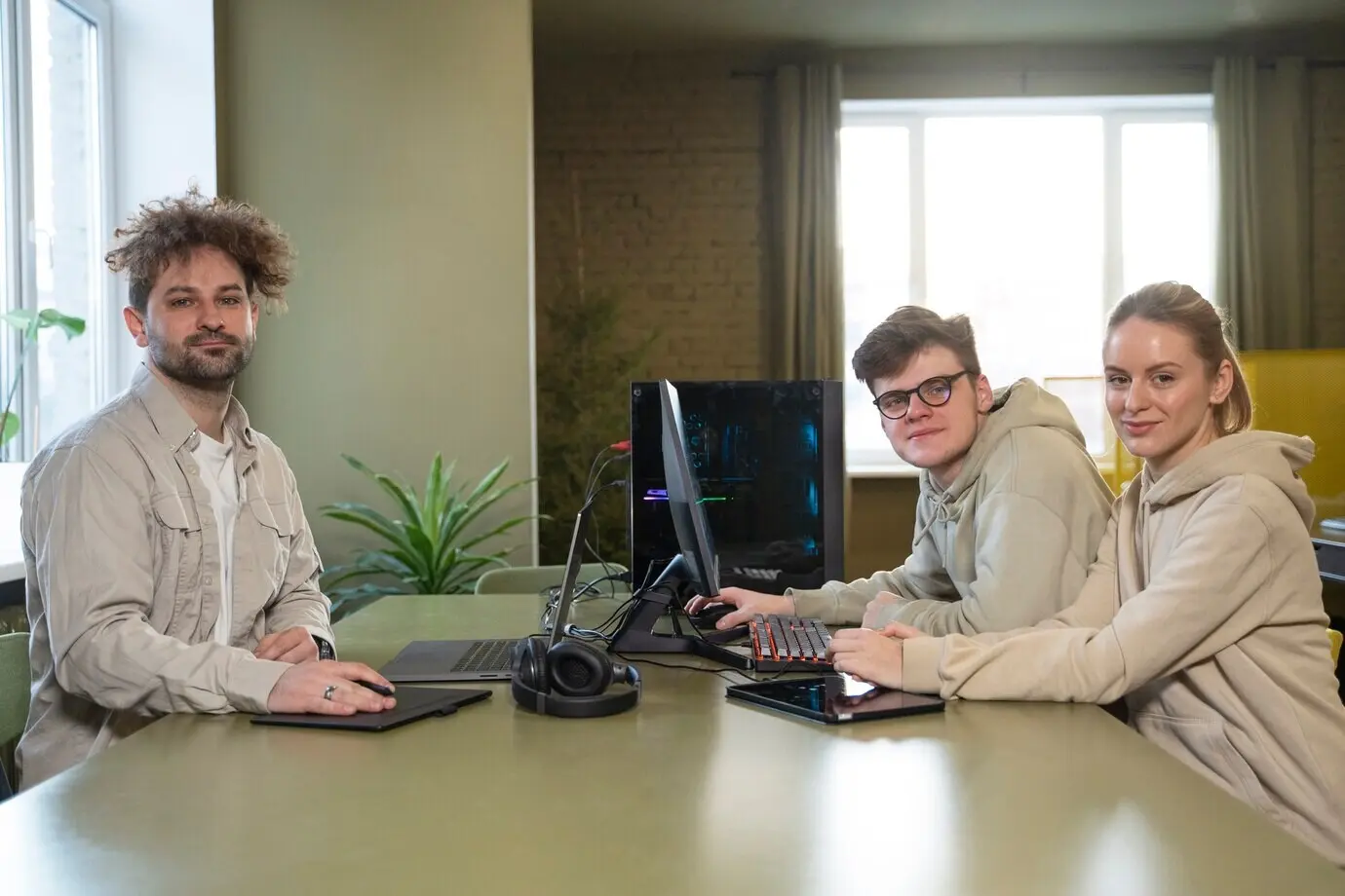 Persona trabajando en un proyecto de animación.